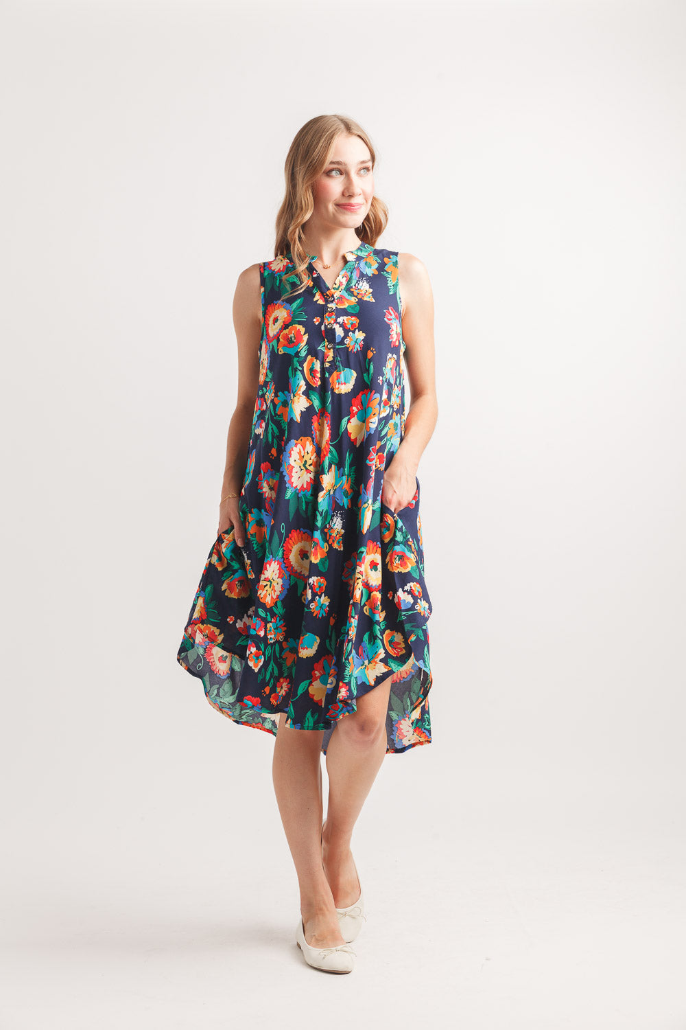 Sleeveless Swing Dress with pockets PD-18610